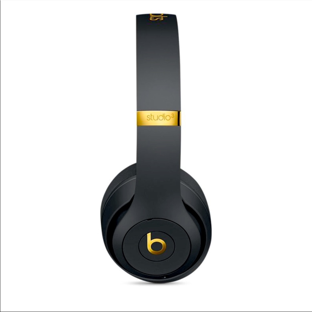 SOLD Beats Studio3 Wireless - The Beats Skyline Collection